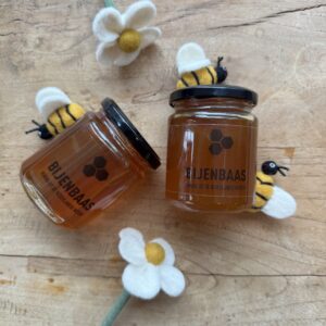 Echte Nederlandse heldere bloemenhoning